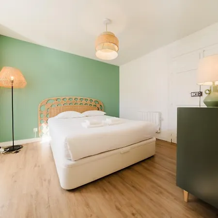 Charming 2br - Baixa | By Airnest リスボン