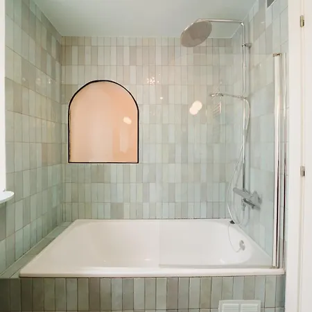 Charming 2br - Baixa | By Airnest *