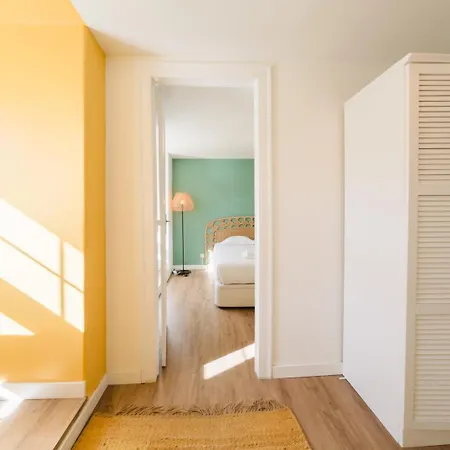 Charming 2br - Baixa | By Airnest リスボン