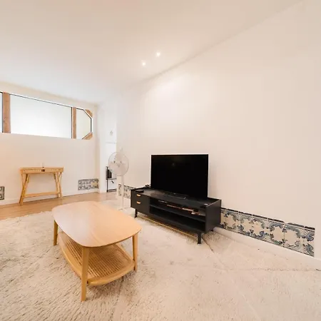 Διαμέρισμα Charming 2br - Baixa | By Airnest